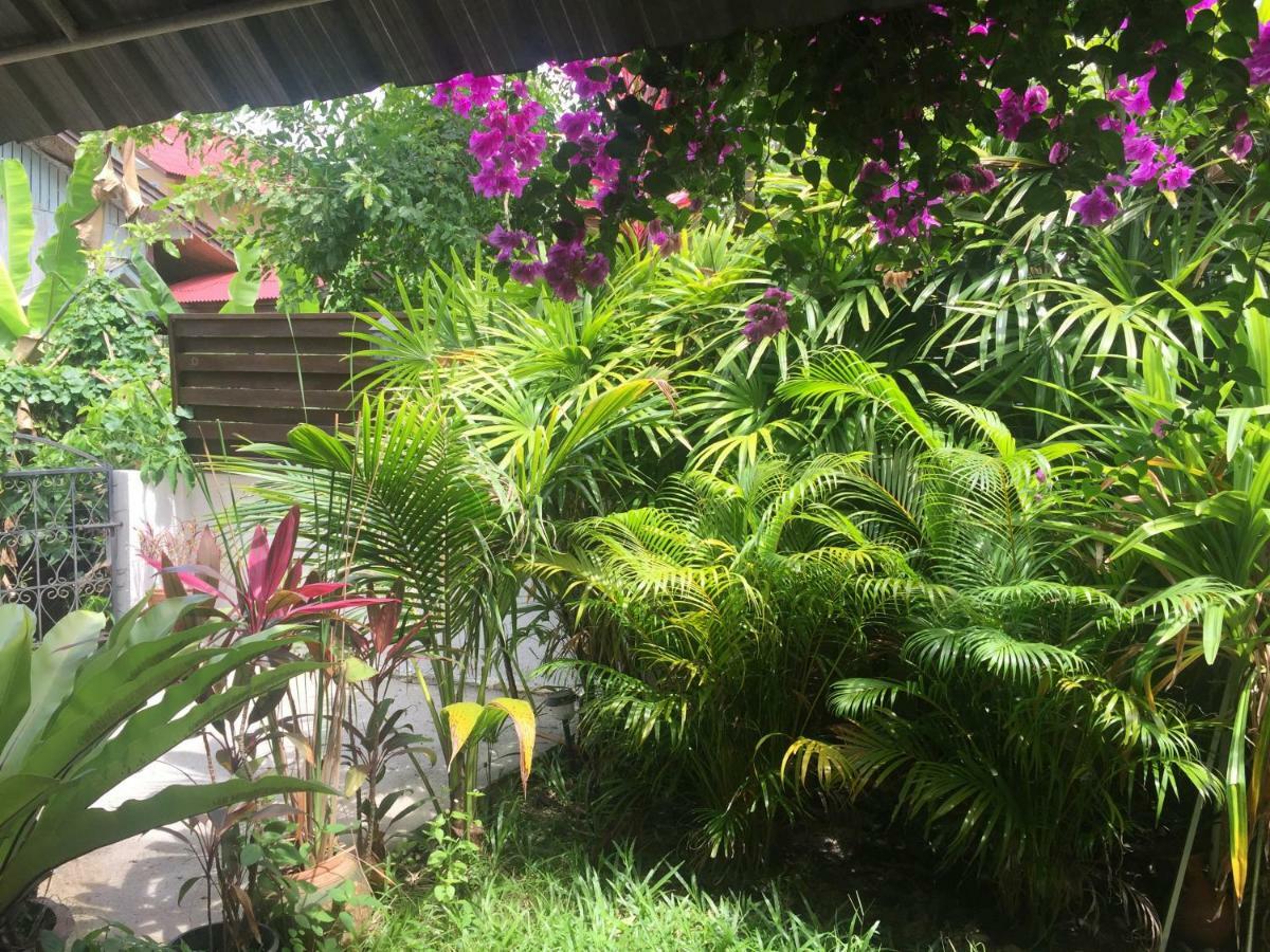 Lemon House Samui Hotell Mae Nam Exteriör bild